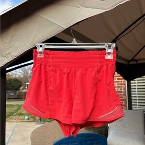 lululemon hotty hots!